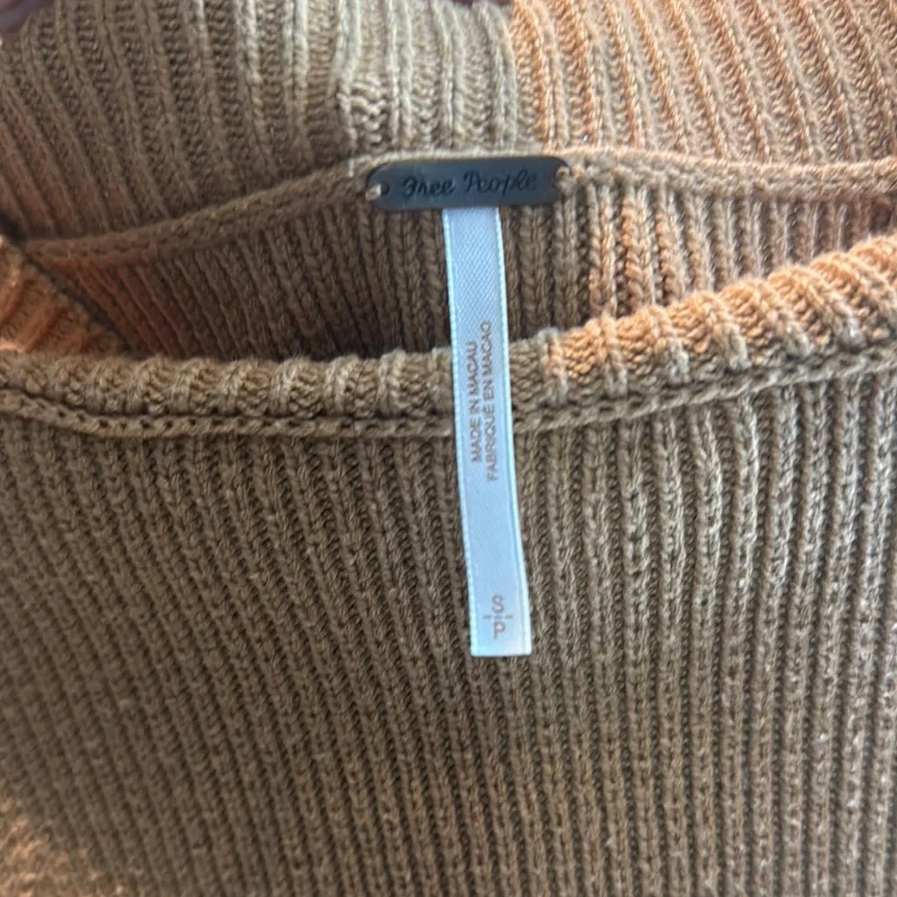 Free People Brown Crew Neck Sweater Soft Knit Casual - Picture 6 of 6